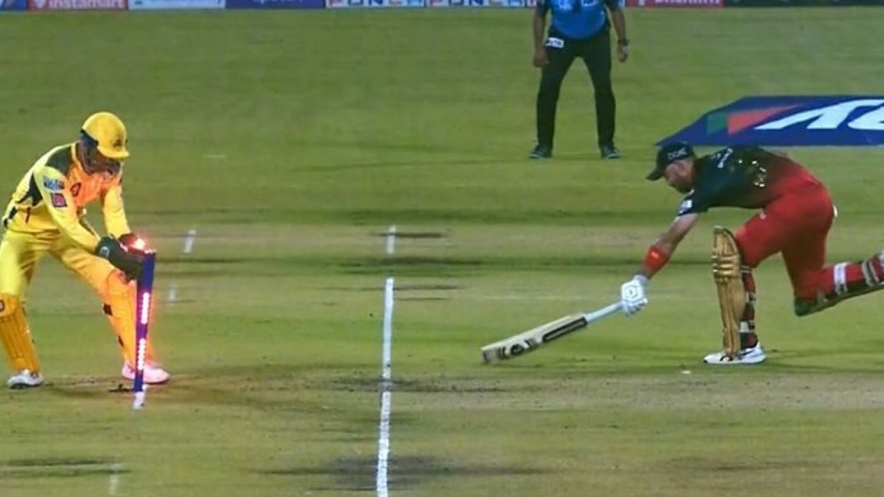 Glenn Maxwell was involved in a run-out with Virat Kohli at the other end