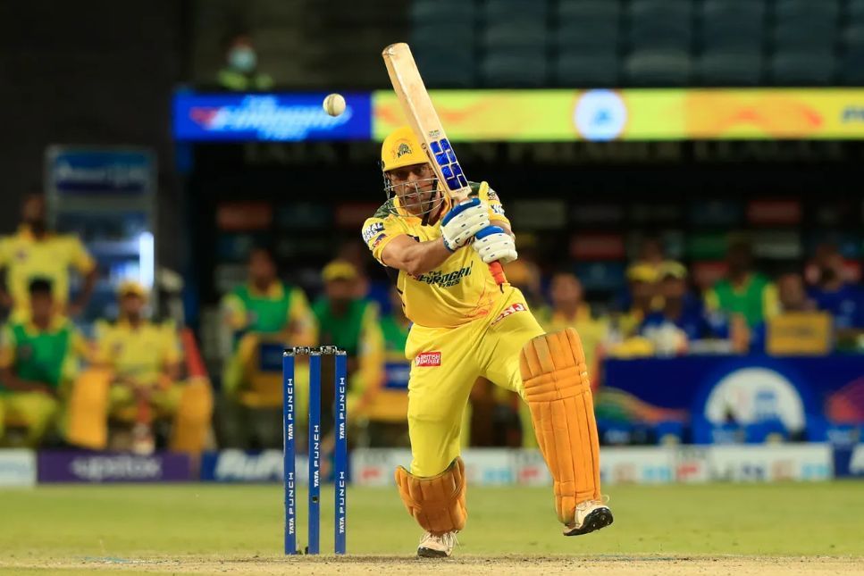 MS Dhoni smashed an Umran Malik delivery over covers for four [P/C: iplt20.com]