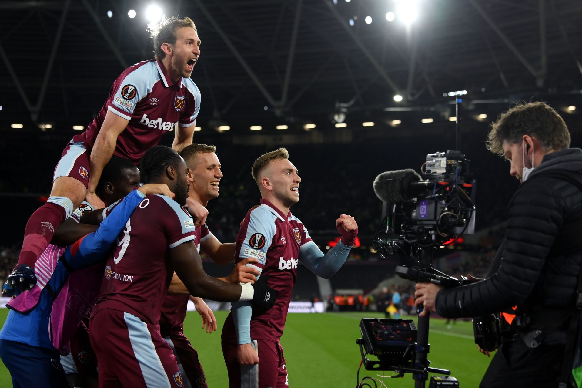 West Ham United v Olympique Lyon: Quarter Final Leg One - UEFA Europa League