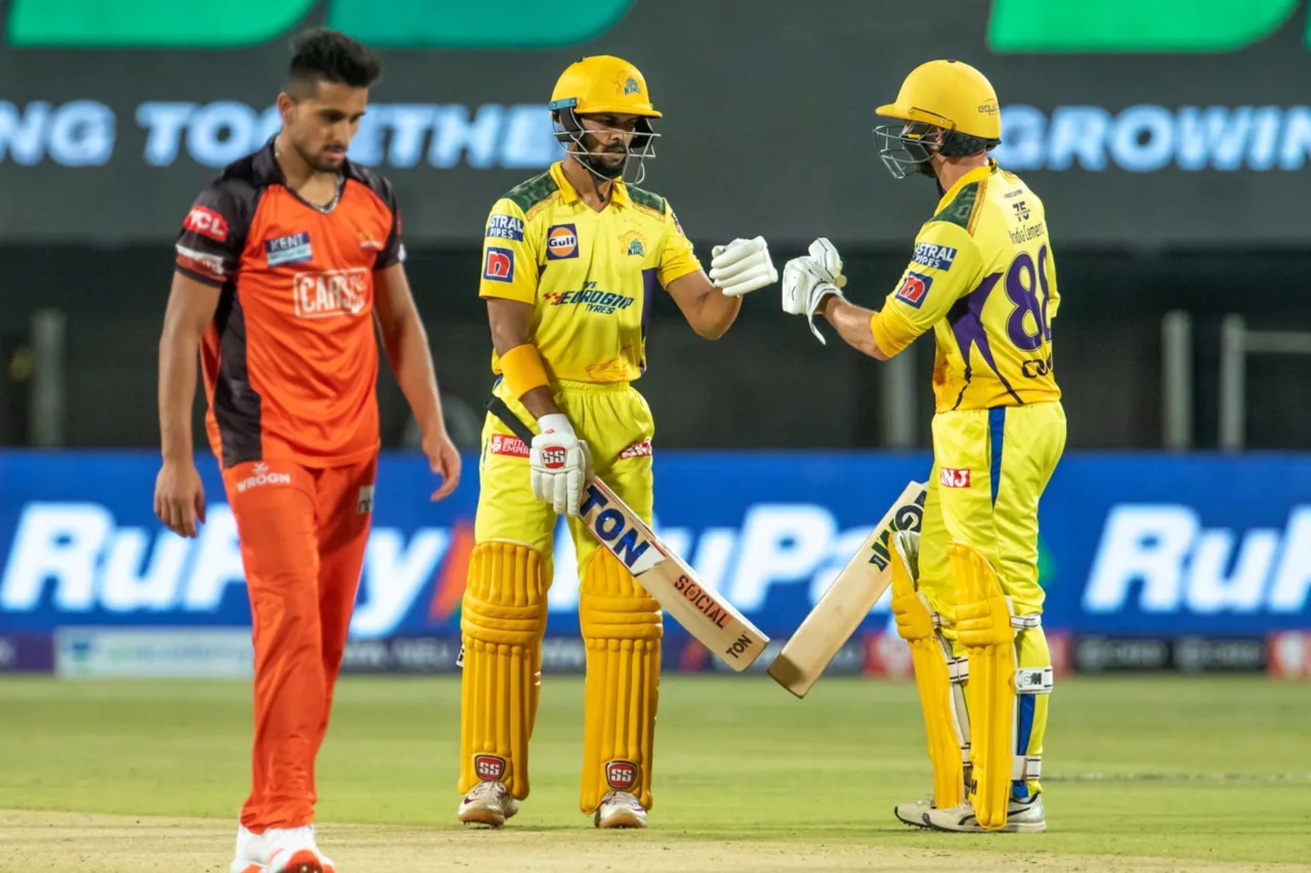 Ruturaj Gaikwad (left) and Devon Conway played brilliant knocks. Pic: IPLT20.COM