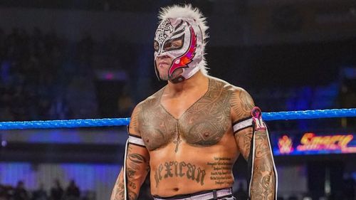 Rey Mysterio on SmackDown Live.