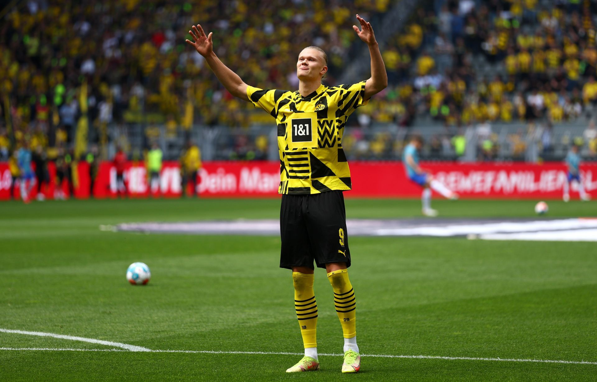 Borussia Dortmund v Hertha BSC - Bundesliga