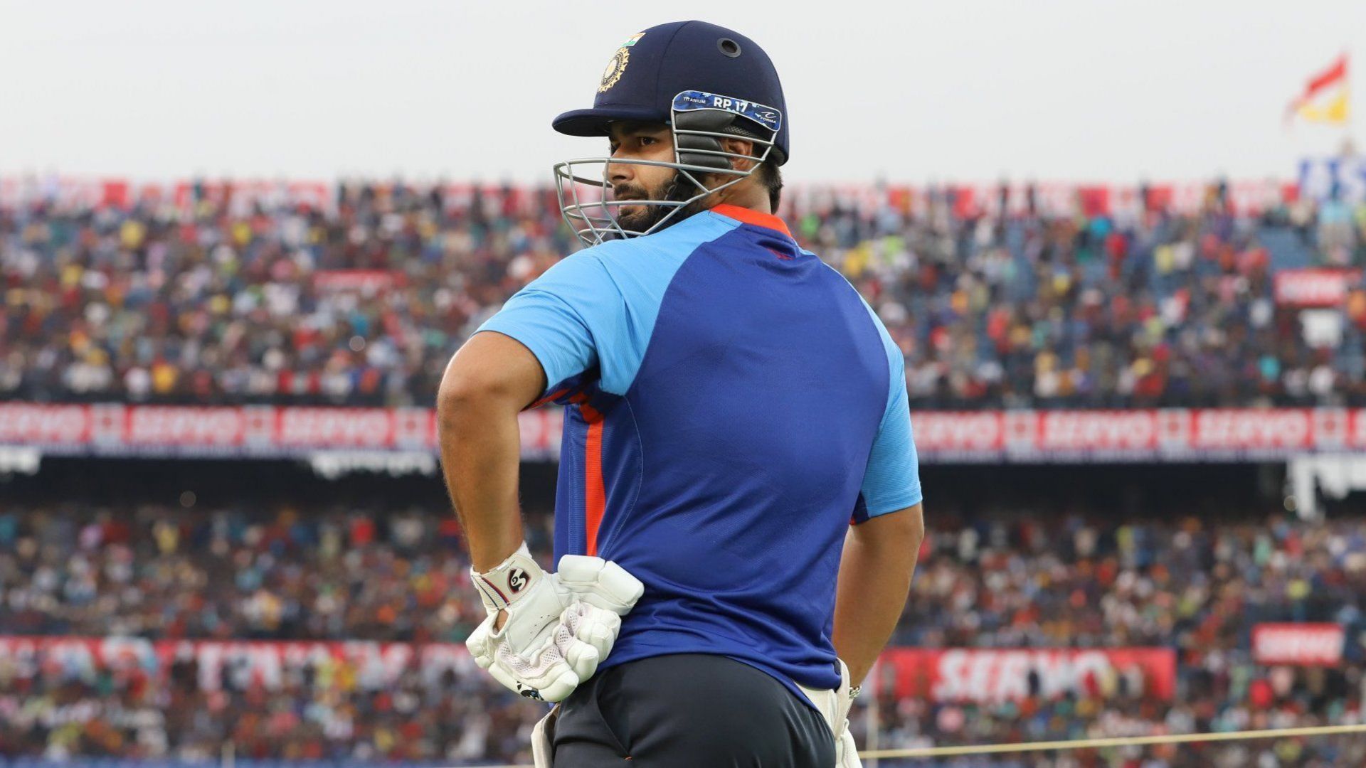 Rishabh Pant during a practice session in Cuttack. (Credits: Twitter).