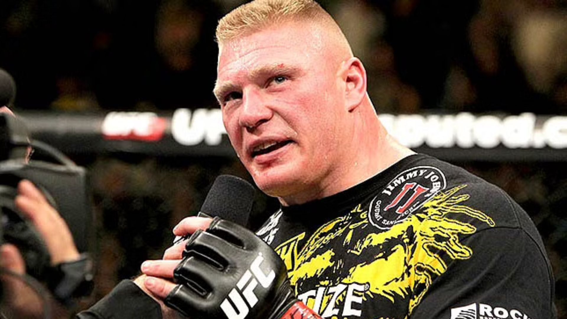Lesnar topped the salary list for MMA fighters in 2011