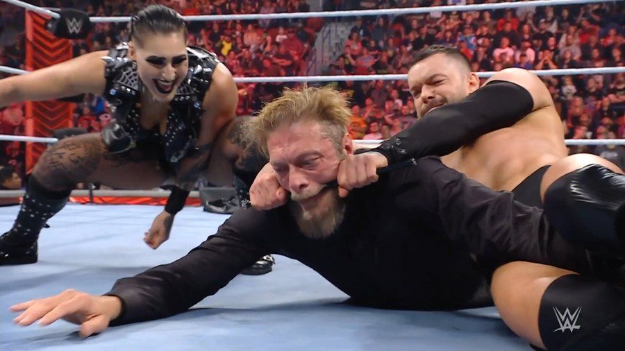 This was one of the most shocking moments on RAW from this week.