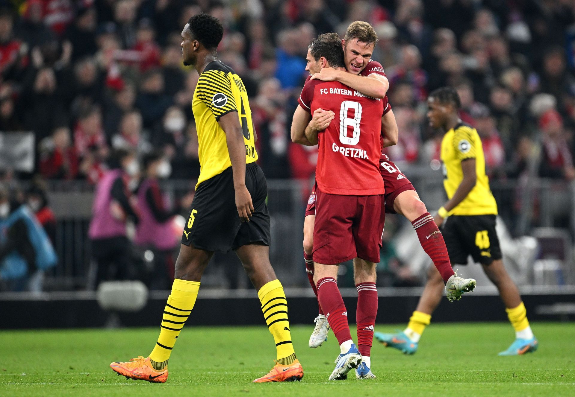 FC Bayern München v Borussia Dortmund - Bundesliga