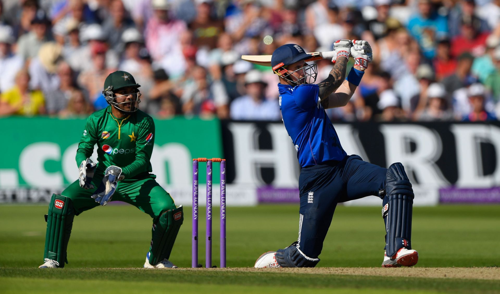 England v Pakistan - 3rd One Day International