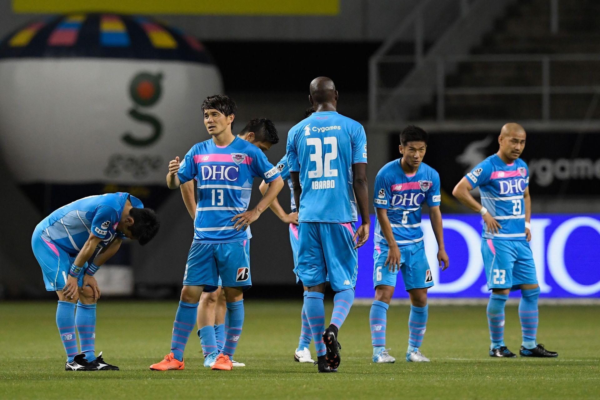 Sagan Tosu will be hoping to leapfrog their opponents with a win