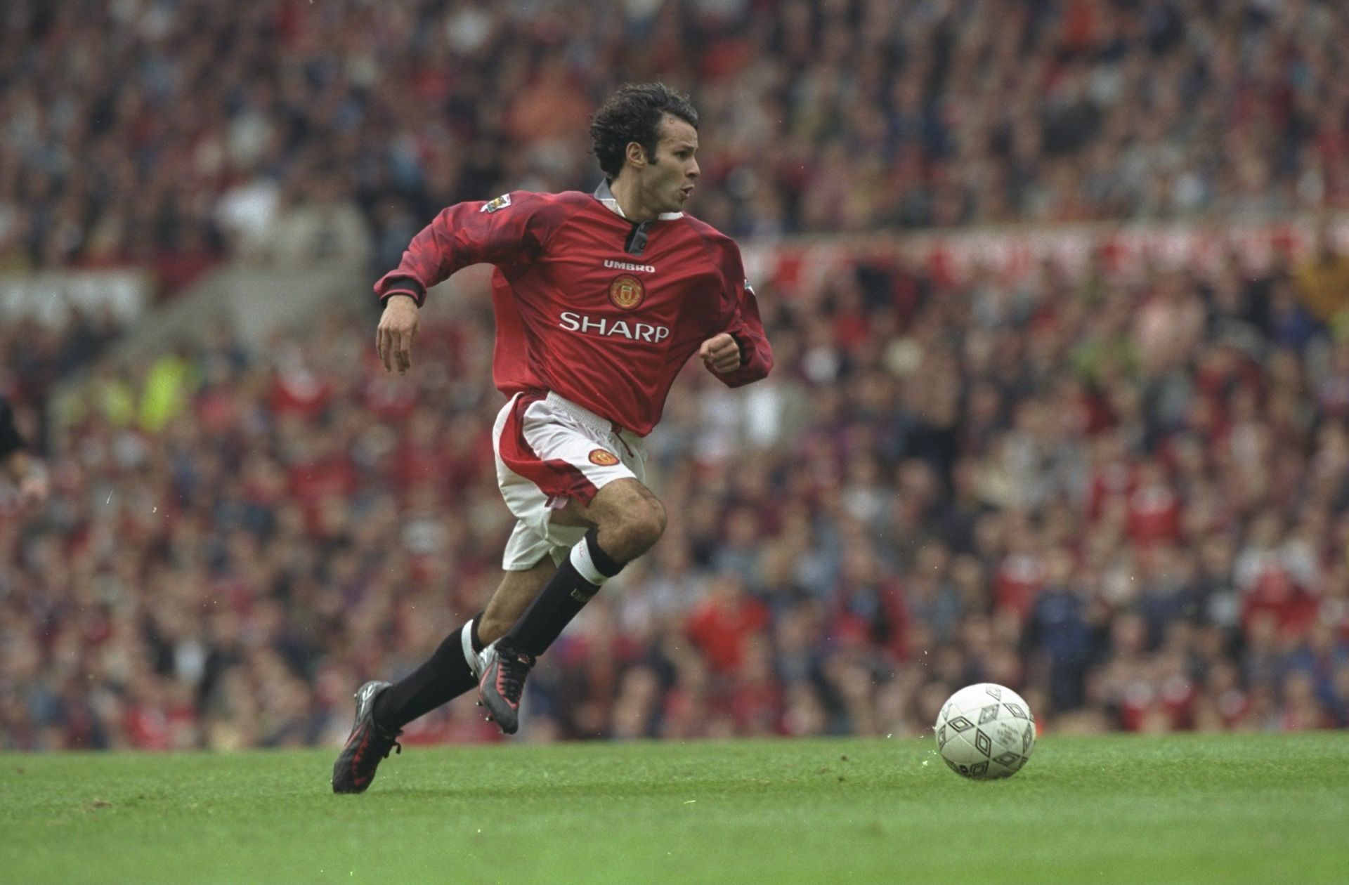 Ryan Giggs in action for Manchester United