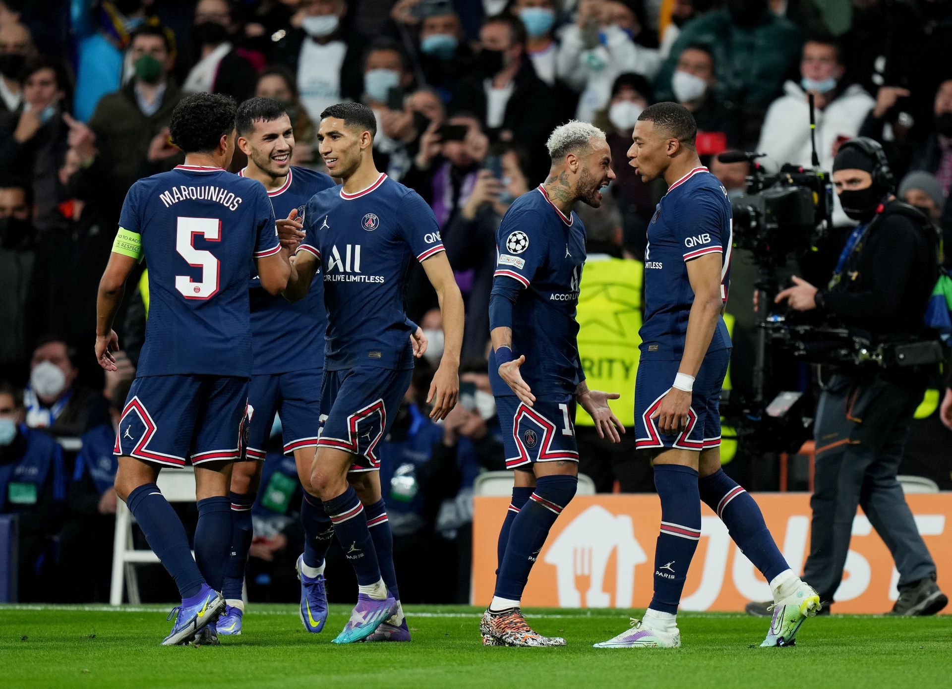 Real Madrid v Paris Saint-Germain: Round Of Sixteen Leg Two - UEFA Champions League