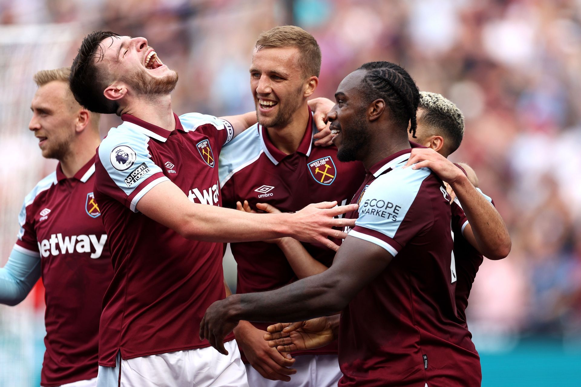 West Ham United v Crystal Palace - Premier League