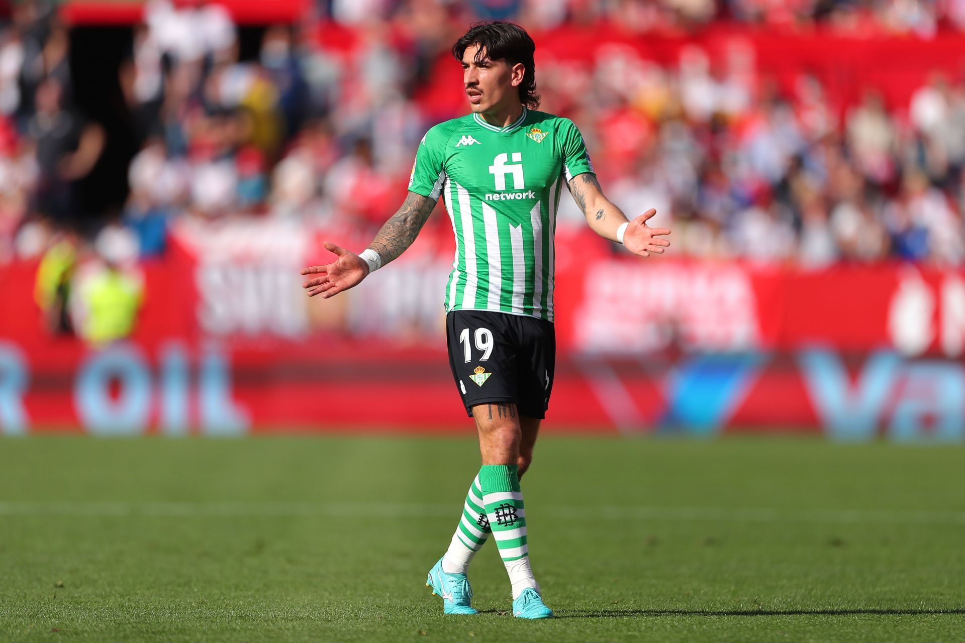 Bellerin impressed with Real Betis on loan last season