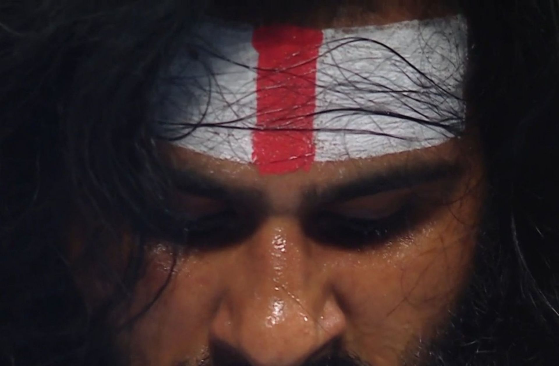 WWE में वीर महान ने रे मिस्टीरियो को हराया 