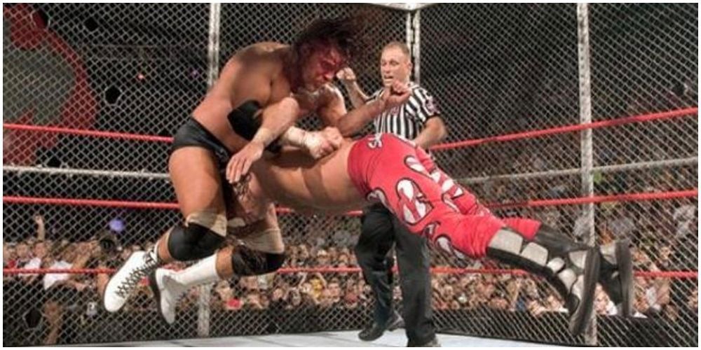 Triple H dominated Shawn Michaels at Bad Blood 2004