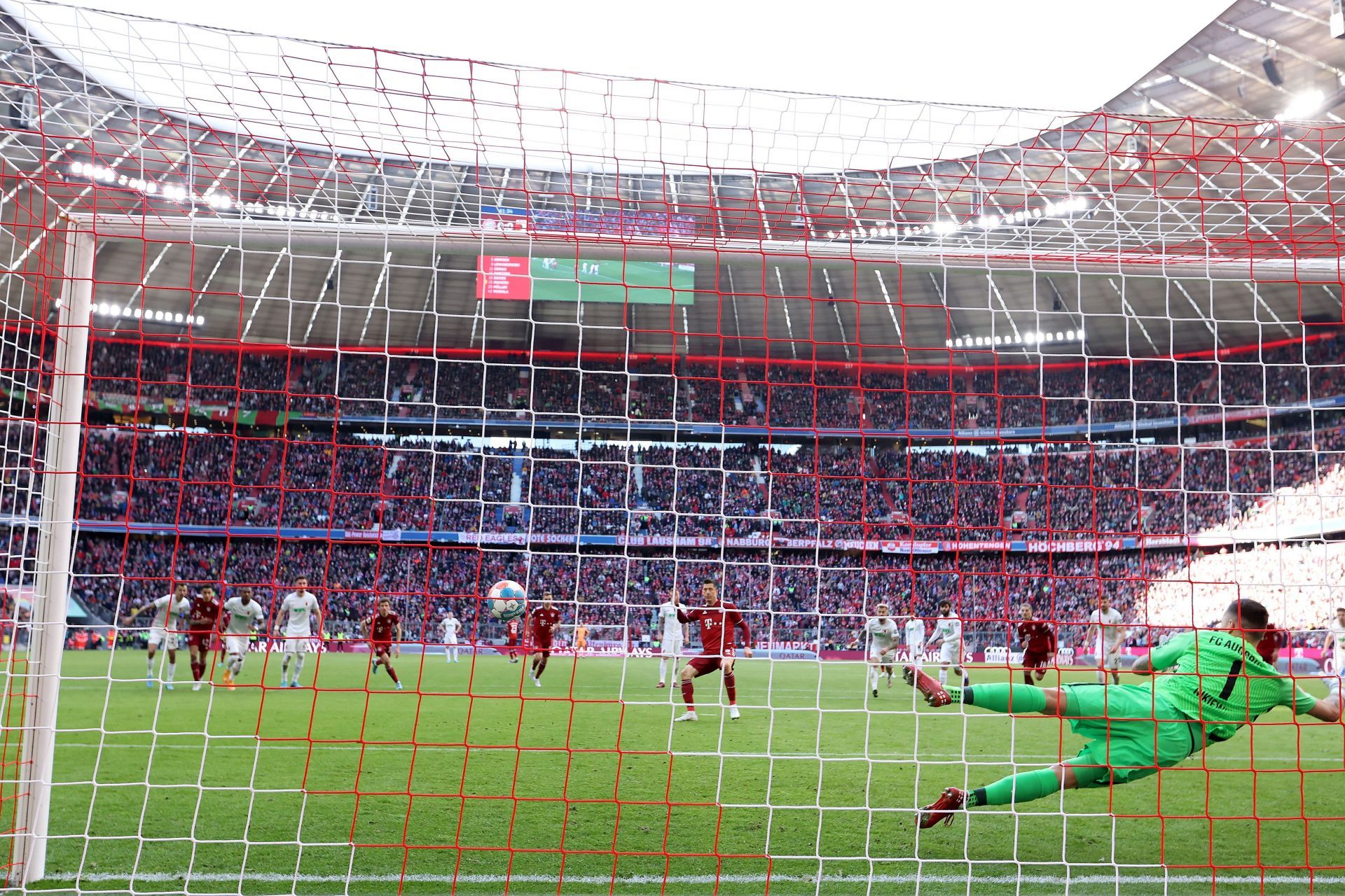 FC Bayern München v FC Augsburg - Bundesliga