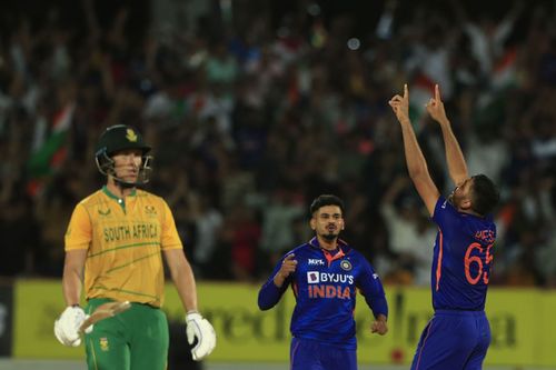 Avesh Khan celebrates the wicket of Dwaine Pretorius during the 4th T20I. Pic: Getty Images