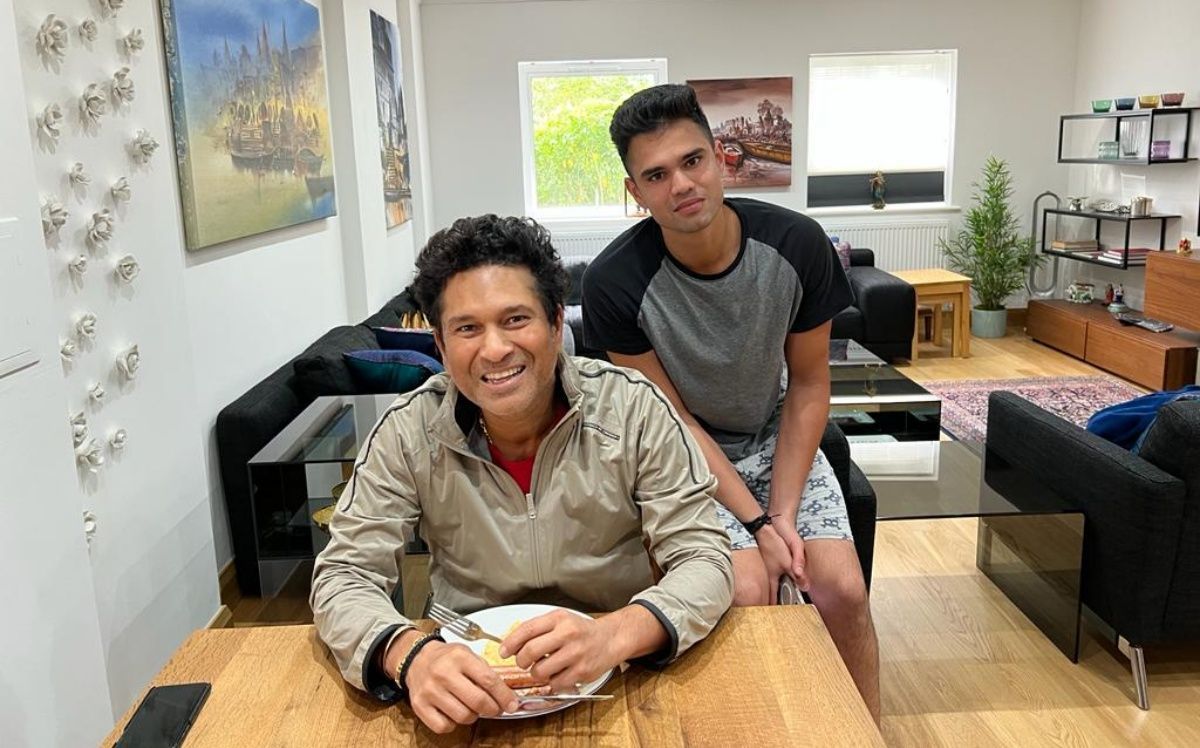 Sachin Tendulkar with his son Arjun.