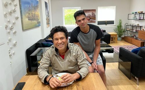 Sachin Tendulkar with his son Arjun.