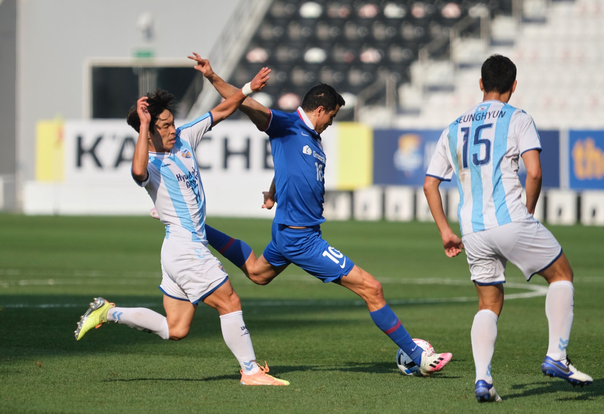 Shanghai Shenhua v Ulsan Hyundai - AFC Champions League Group F