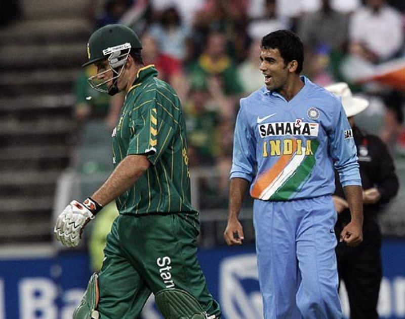 Zaheer Khan celebrates the wicket of South African opener Graeme Smith.