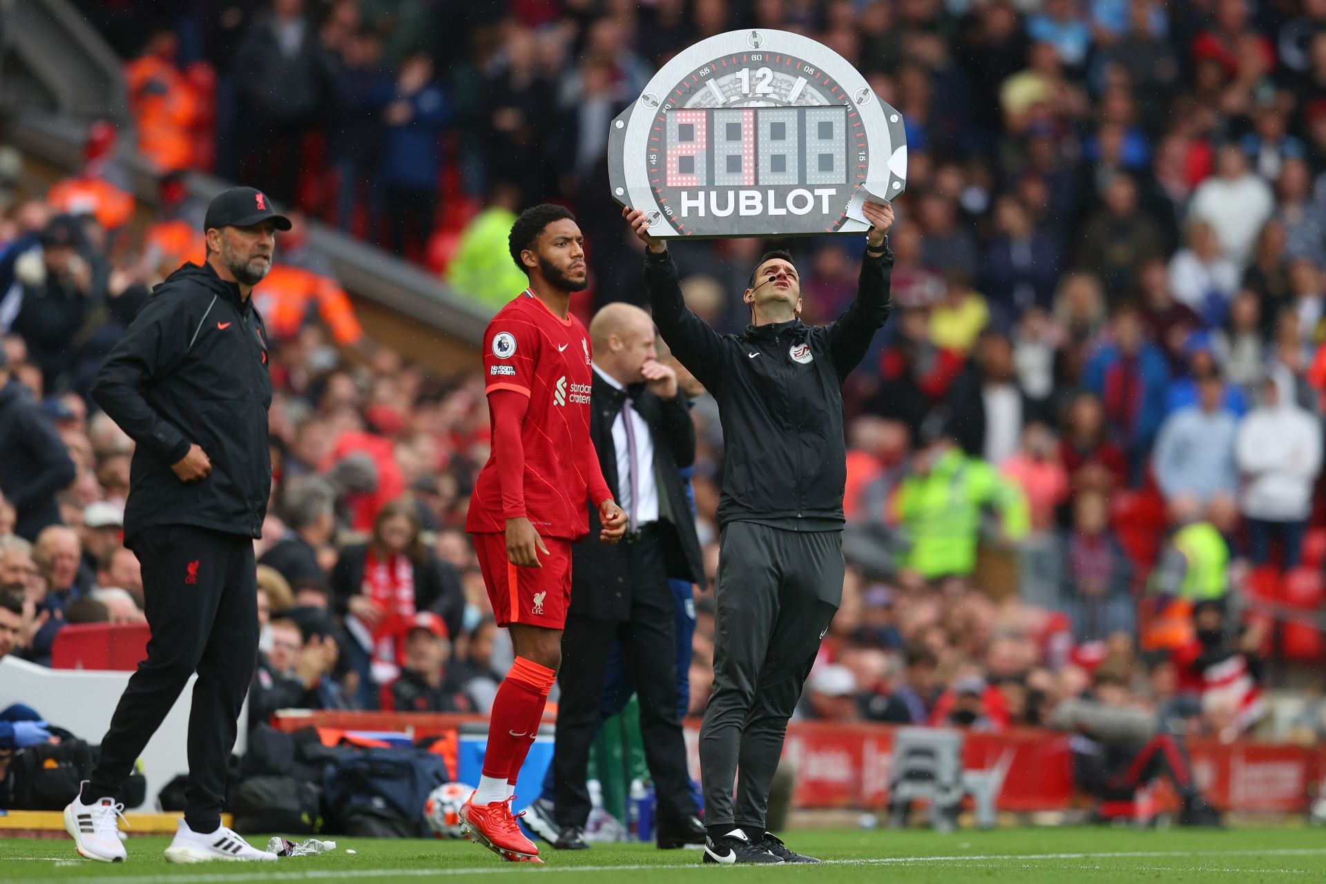 Liverpool v Burnley - Premier League