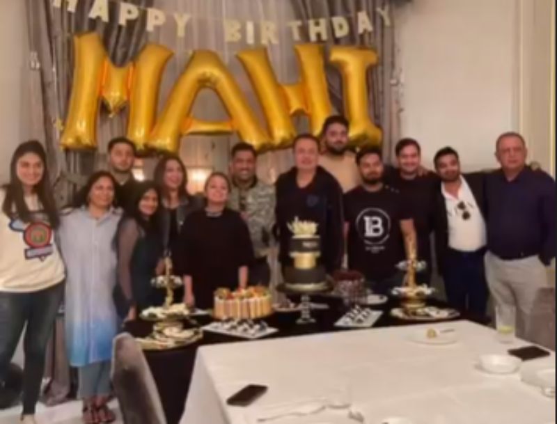 A picture of MSD’s birthday celebrations. Rishabh Pant (4th from right) also attended the party. Credit: Sakshi Dhoni