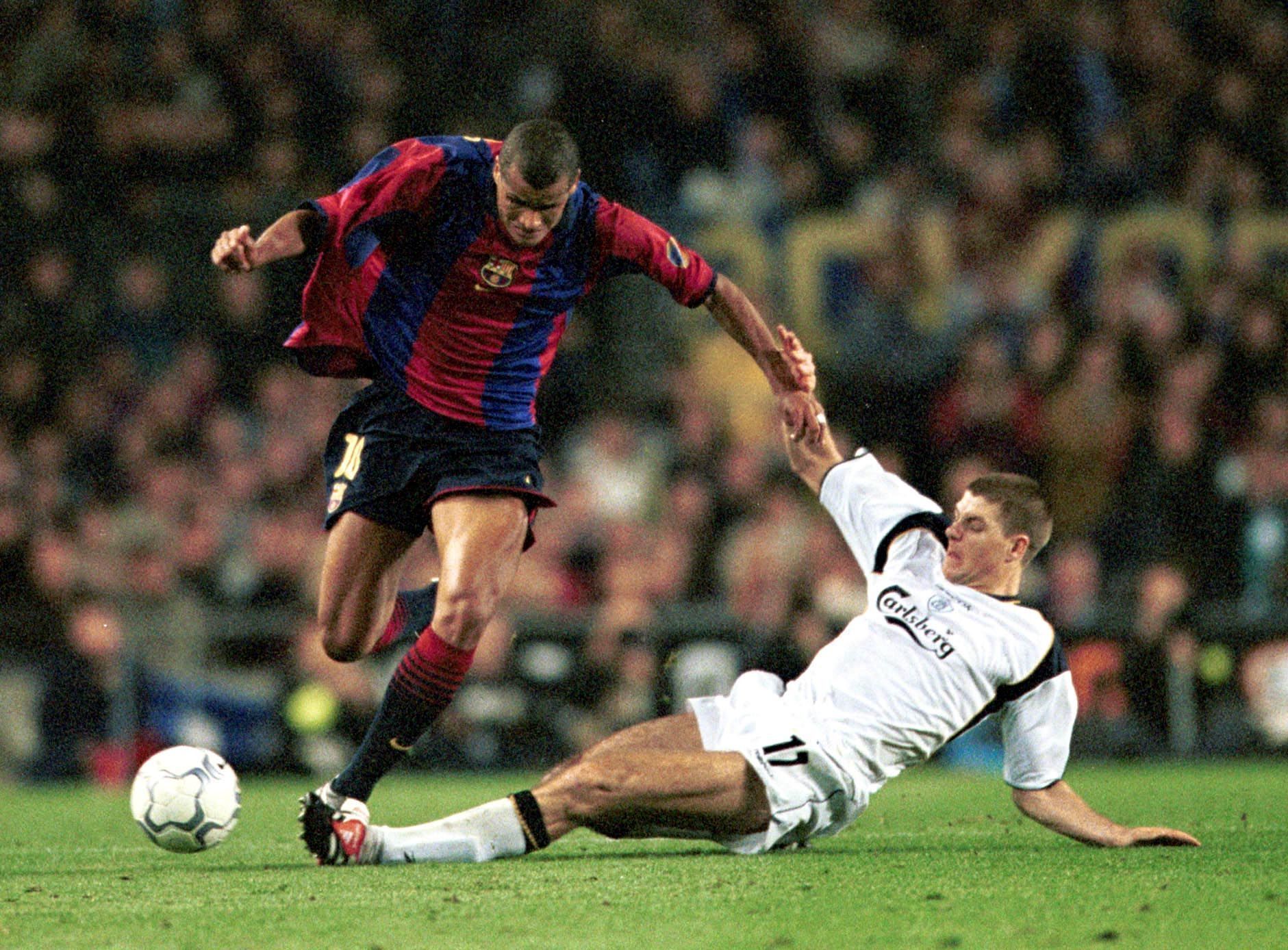 Barcelona's Rivaldo dribbling vs Liverpool