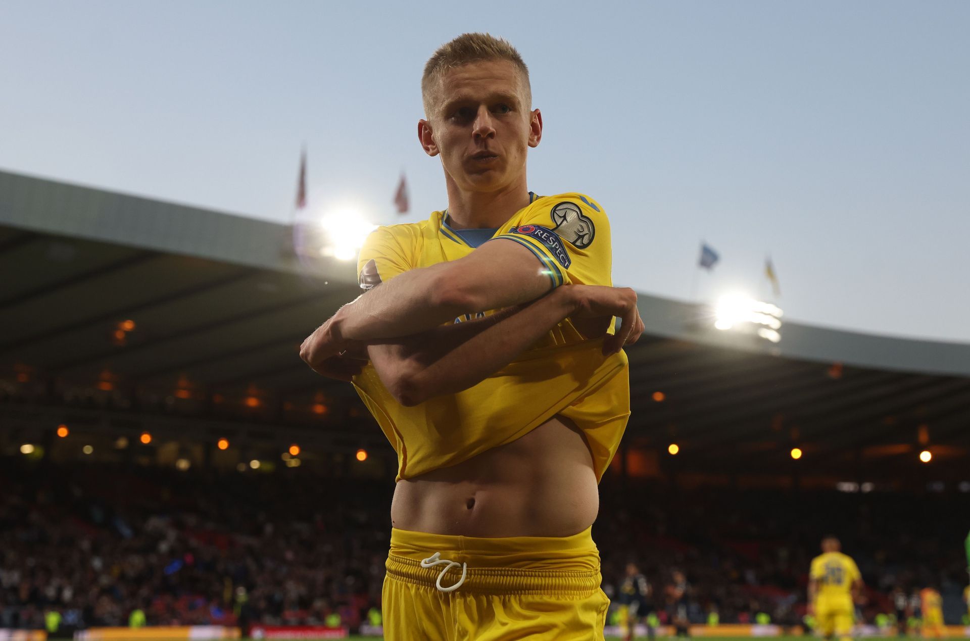 Oleksandr Zinchenko brings a wealth of experience to the Emirates.