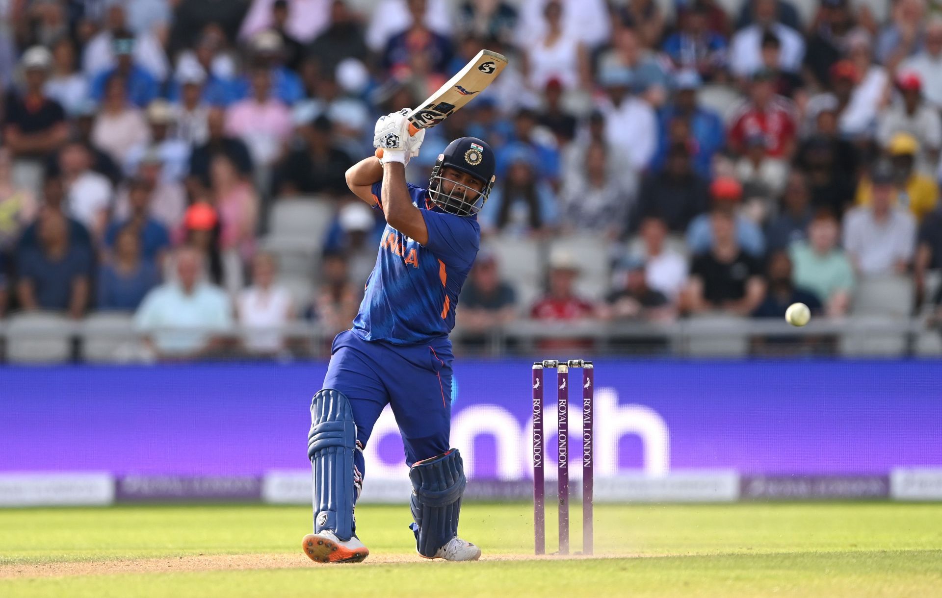 Rishabh Pant showed that he had the ability to build a knock in Manchester. (P.C.:Getty)