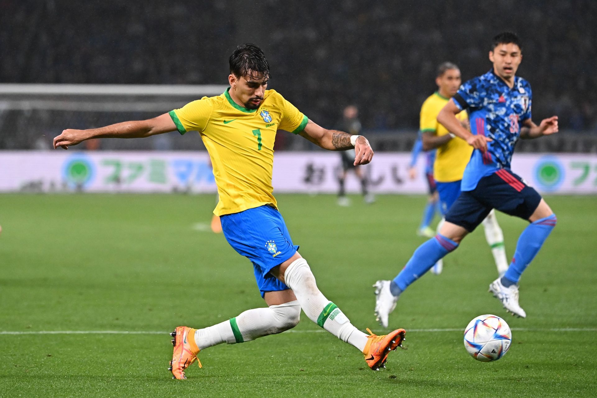 Lucas Paqueta has admirers at the Emirates.