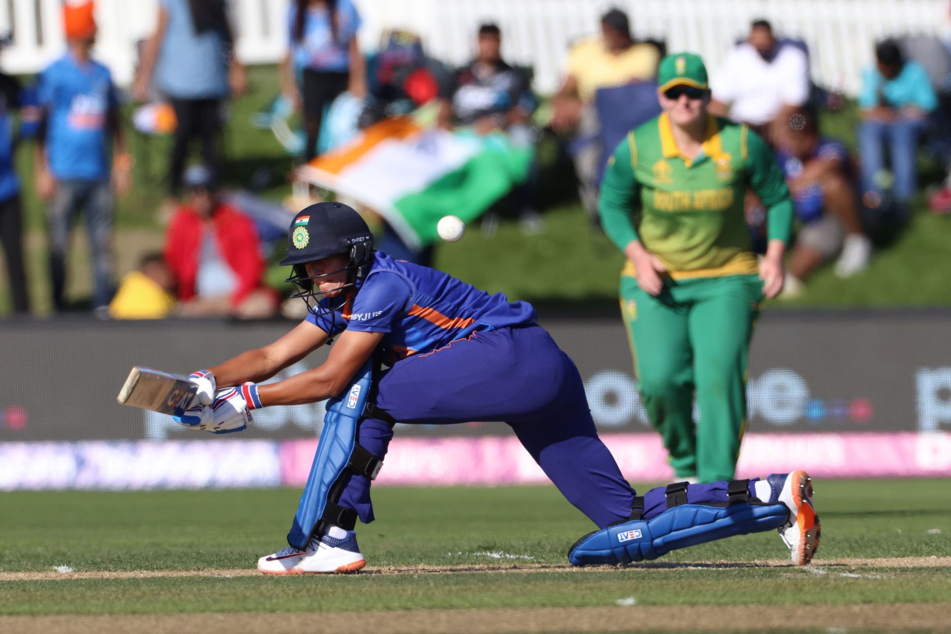 Harmanpreet Kaur in action during the 2022 ICC Women&#039;s Cricket World Cup match against South Africa. (Getty Images)