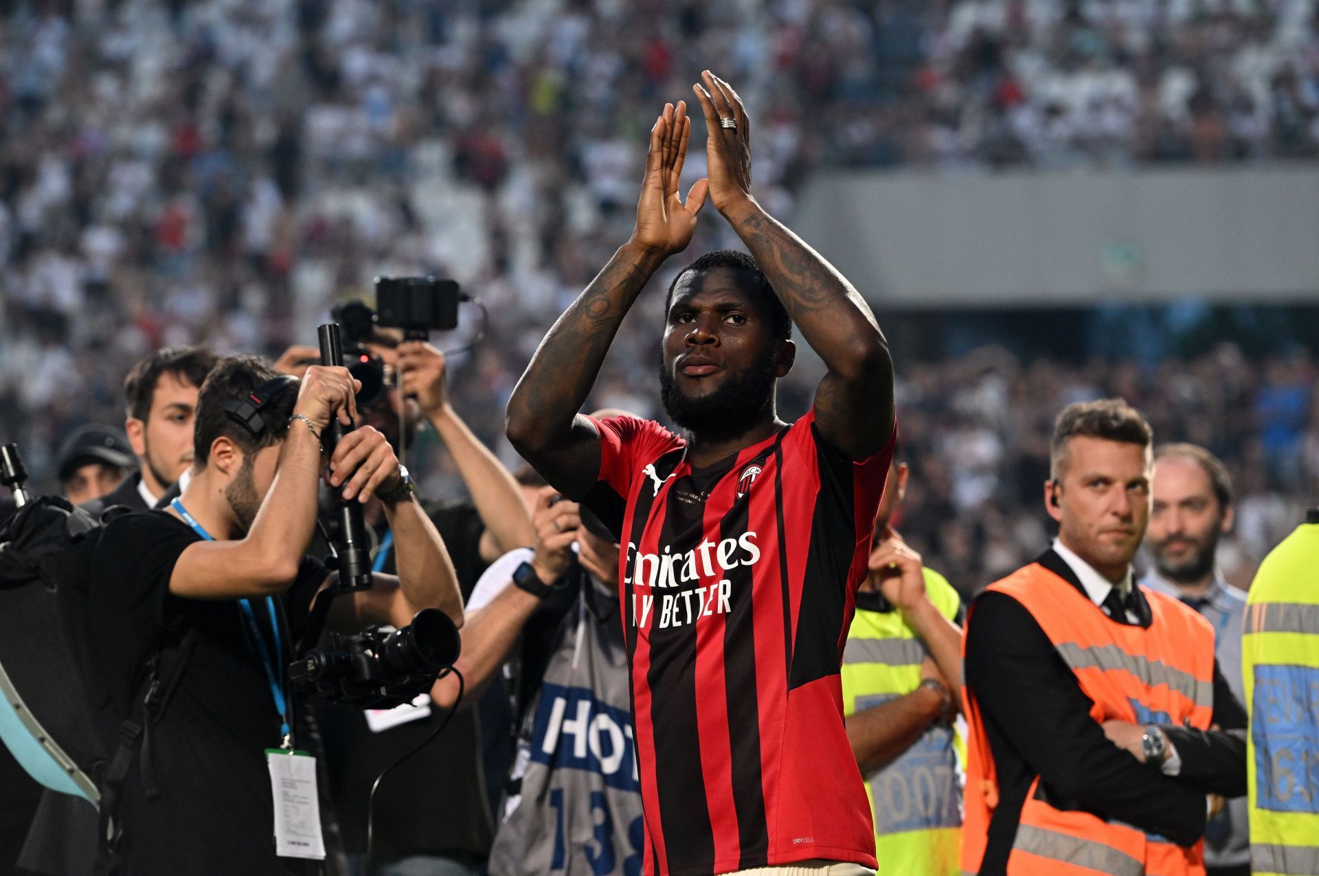 Franck Kessie has arrived at the Nou Camp.