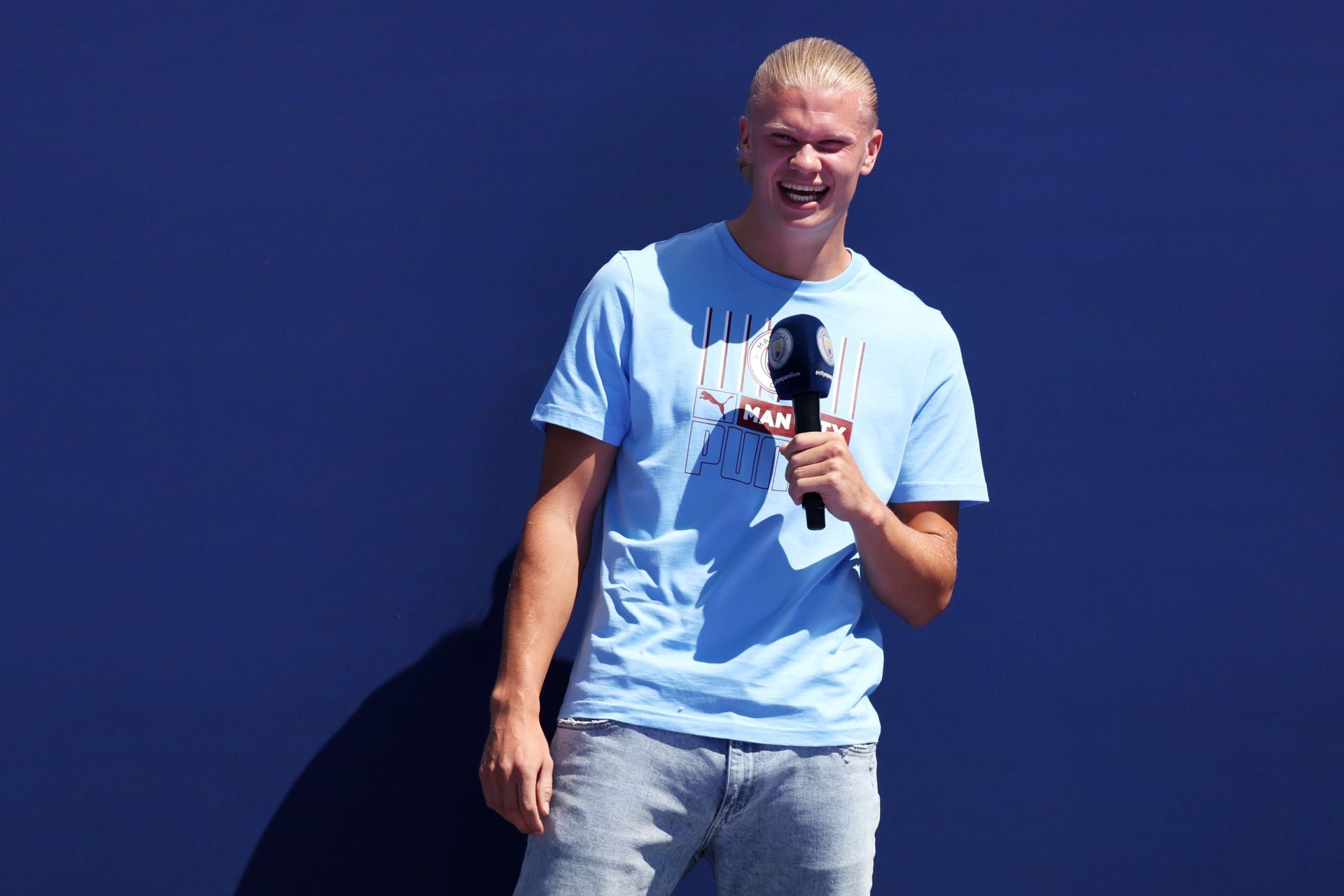 Manchester City Present New Summer Signings