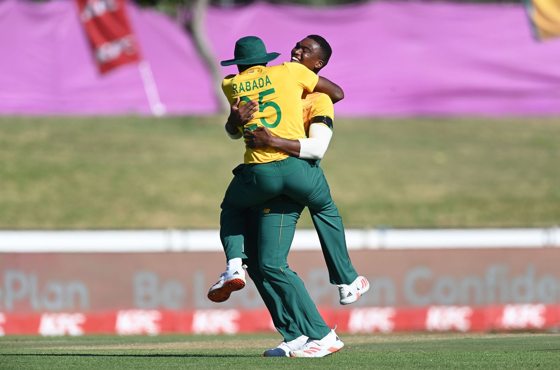 Kagiso Rabada with his compatriot (Credits: Getty)