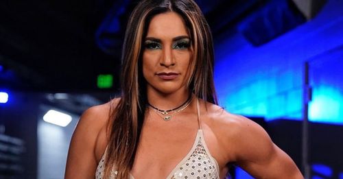 Raquel Rodriguez currently performs on SmackDown.