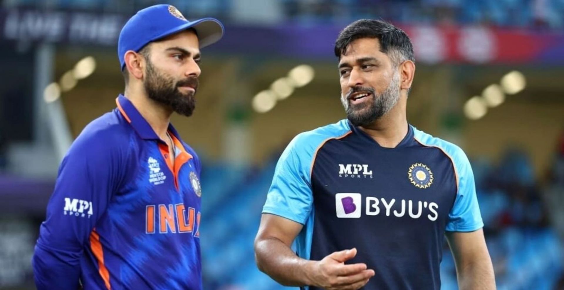 Virat Kohli (L) and MS Dhoni (R) share a great camaraderie both on and off the field.