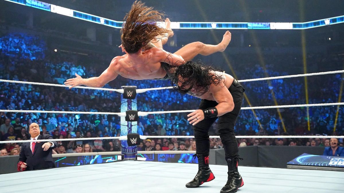 Riddle vs. Roman Reigns on SmackDown