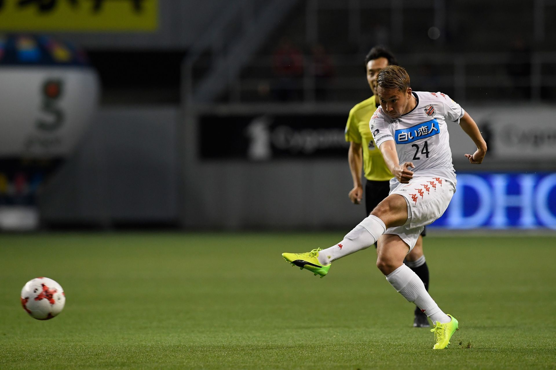 Sagan Tosu v Consadole Sapporo - J.League J1