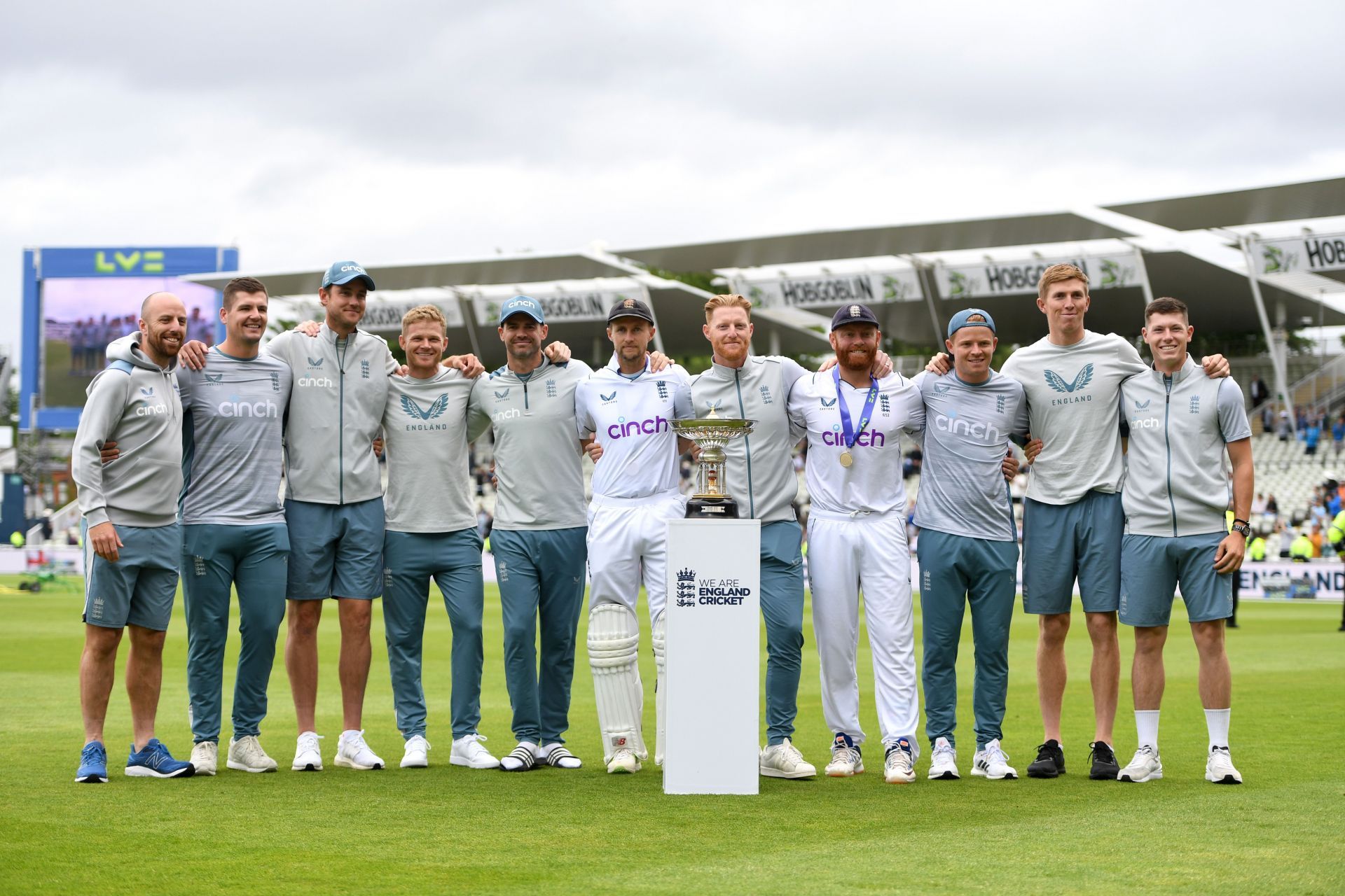 England pose after their win against India. (Credits: Getty)