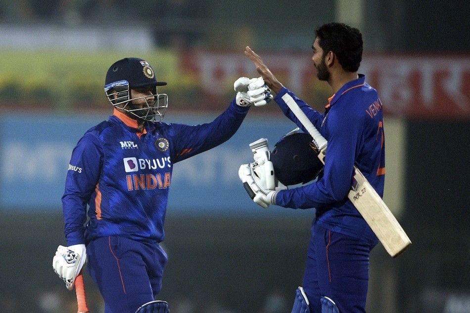 Pant slammed two consecutive sixes to seal the match.