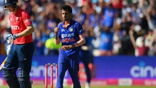 Yuzvendra Chahal (R) celebrating a wicket.