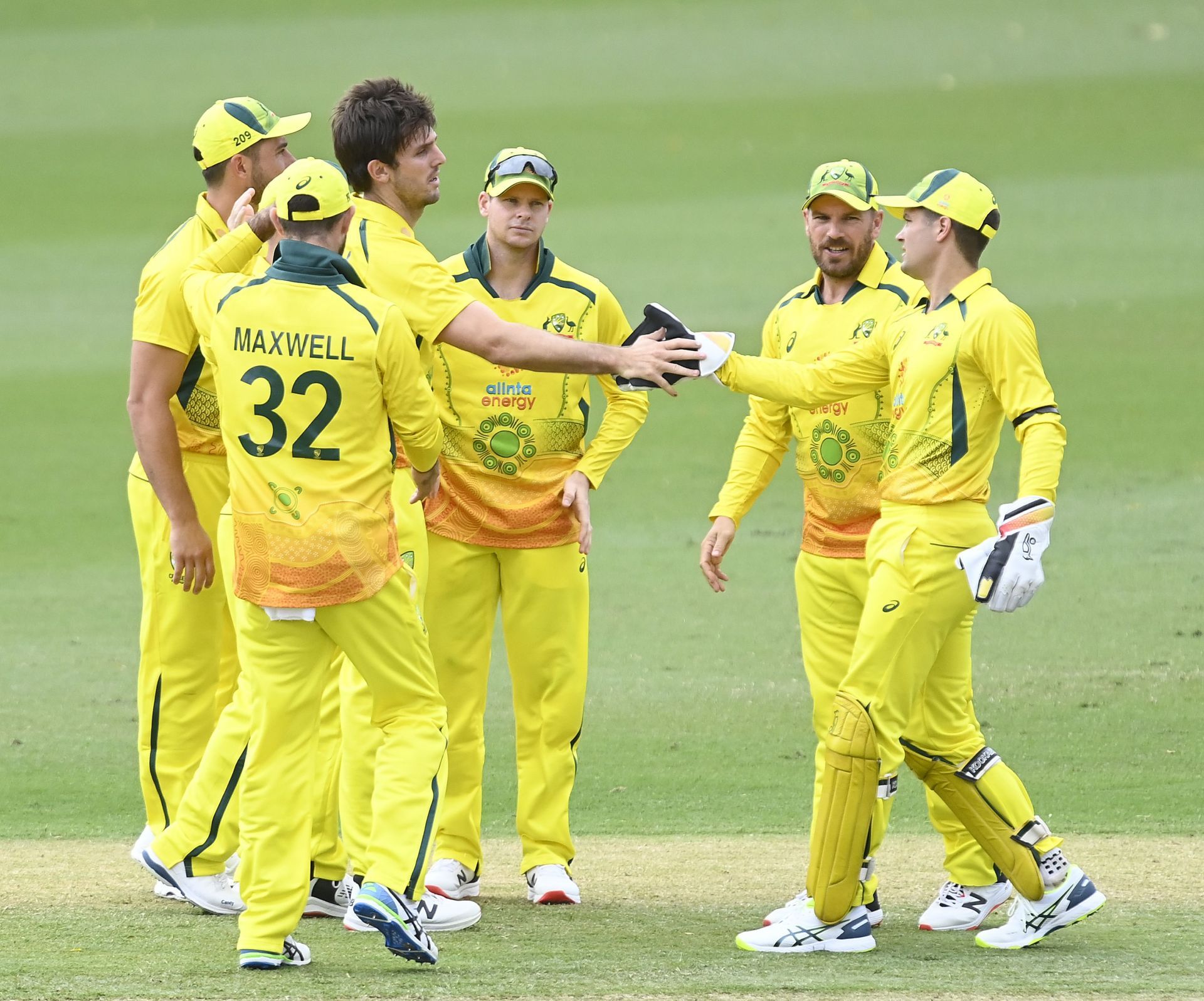 Australia v Zimbabwe - One Day International Series: Game 1