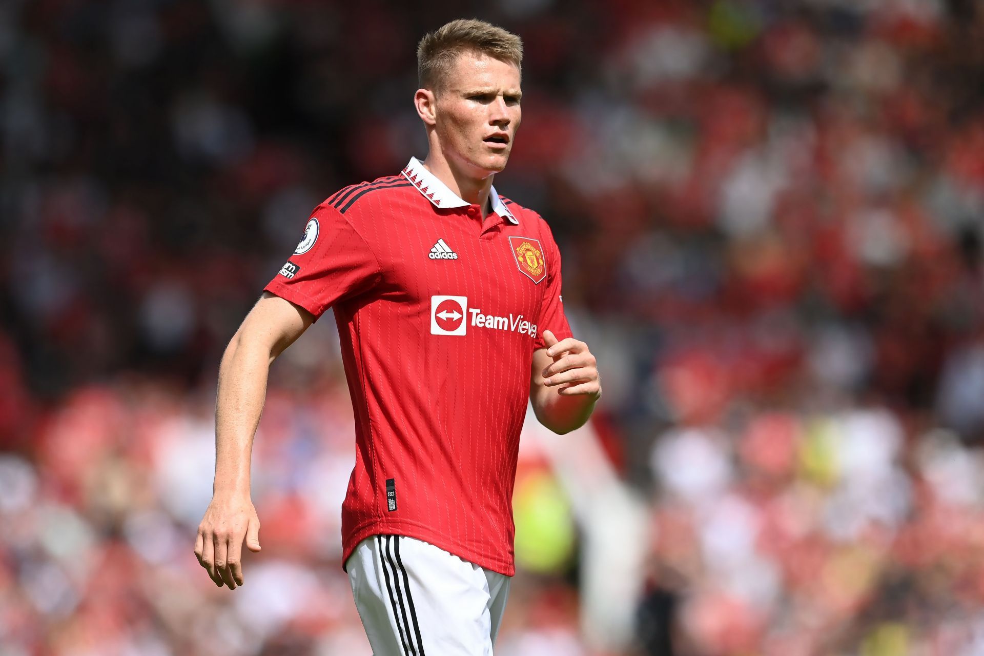 Manchester United v Brighton &amp; Hove Albion - Premier League