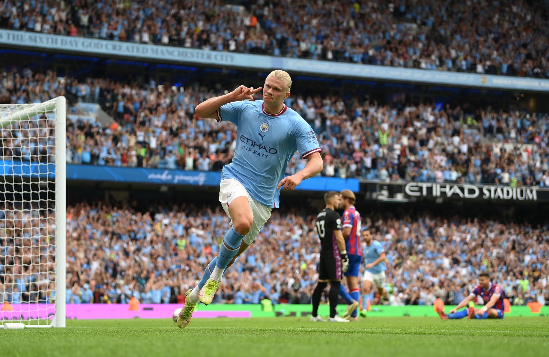 Manchester City v Crystal Palace - Premier League