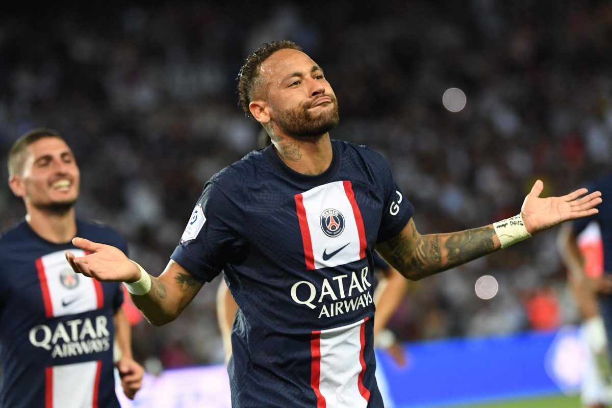 Neymar and Marco Verratti celebrate the Brazilian&#039;s goal together