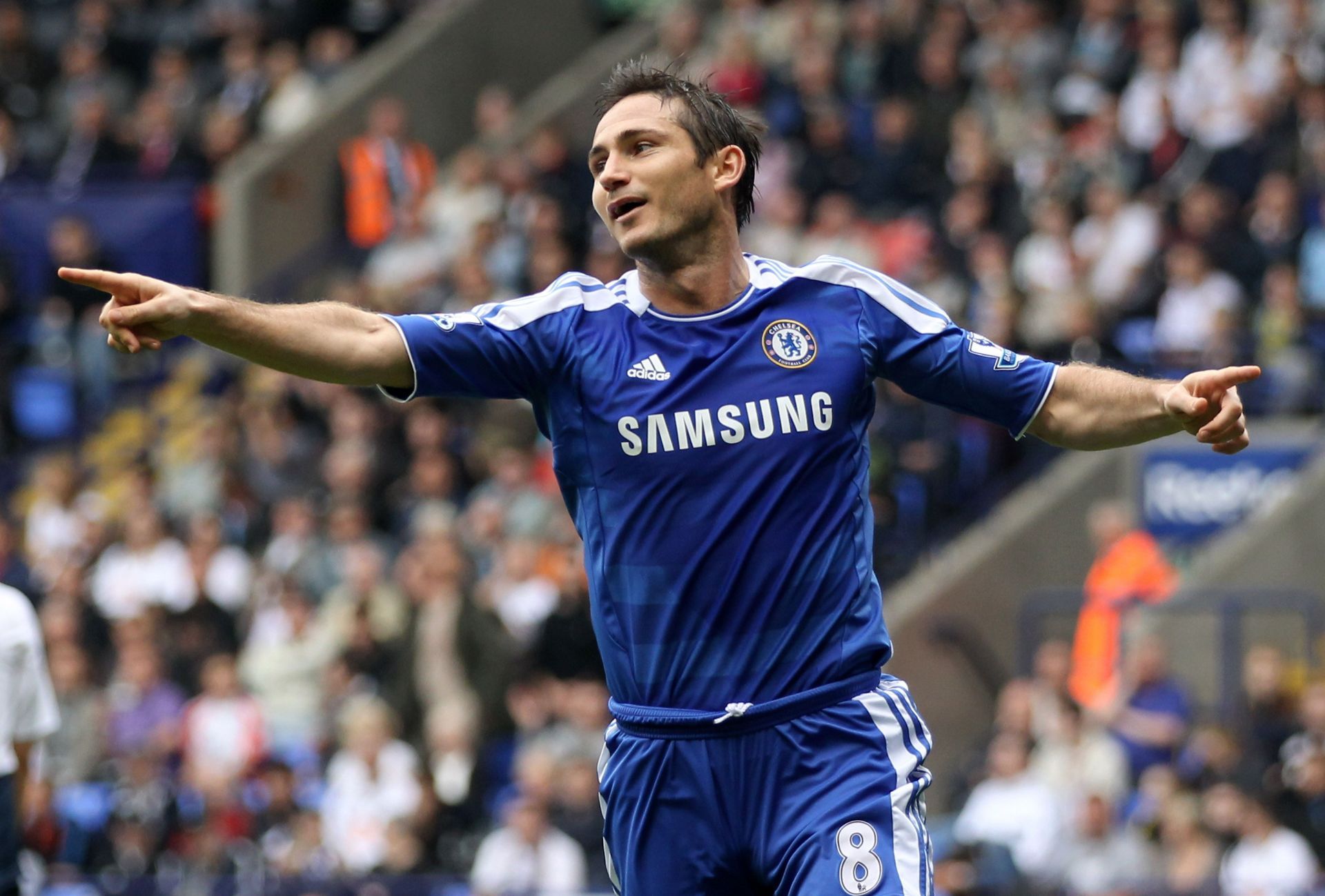 Frank Lampard in action for Chelsea