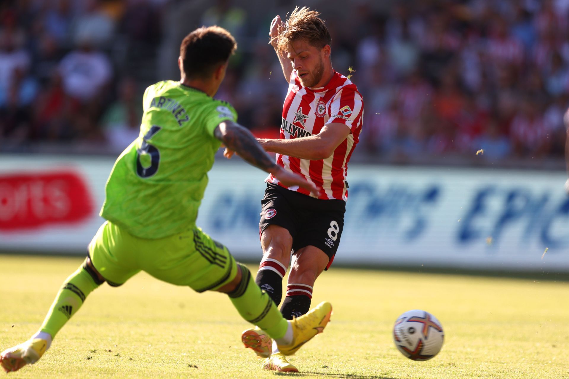 Mathias Jensen scores Brentford&#039;s second goal against Manchester United.