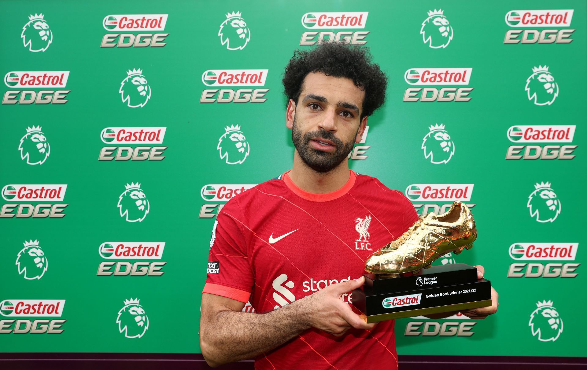 Salah with the 2021-2022 Golden Boot