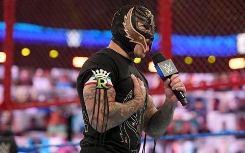 Rey Mysterio is a 3-time World Champion!