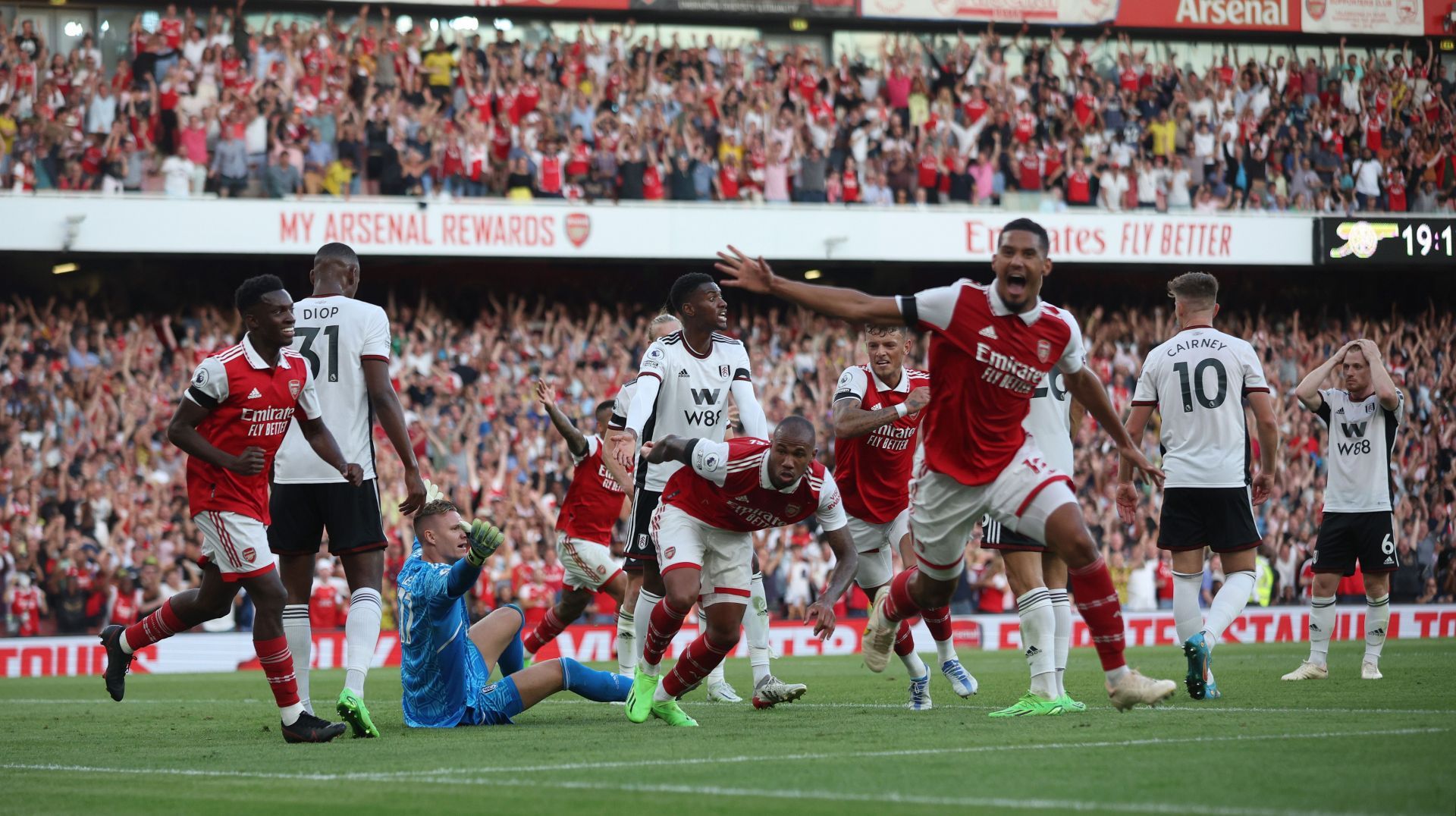 Gabriel and Saliba celebrate after the winner